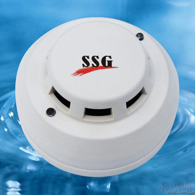 ���F������βŲ����󾯣�